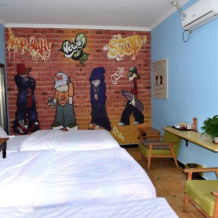 Dunhuang 8090 Guest House 外观 照片